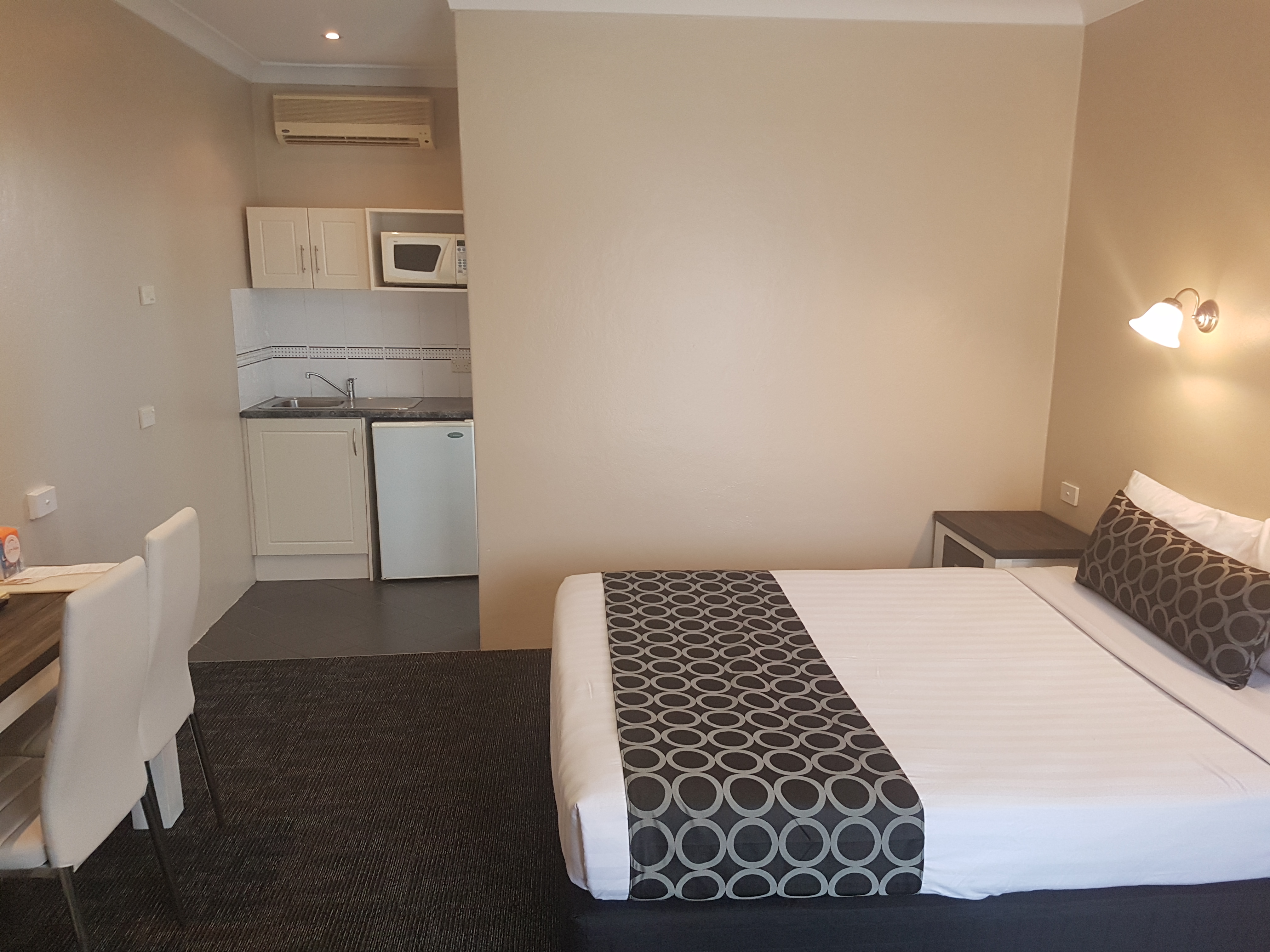 Superior Hotel Rooms Griffith